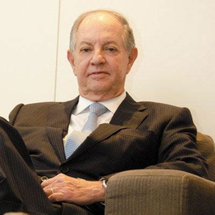 Jose Isaac Peres Net Worth