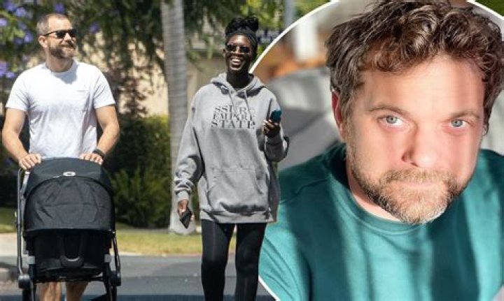 Joshua Jackson Net Worth | Celebrity Net Worth