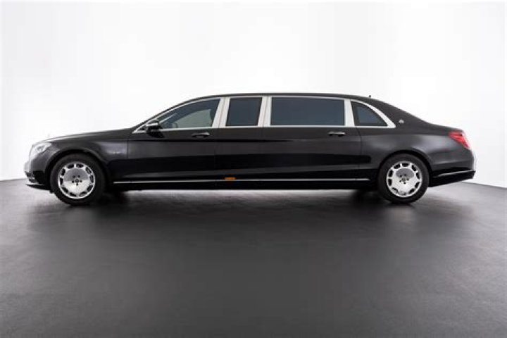 Julio, Get the Stretch! The Mercedes-Maybach S600 Pullman!