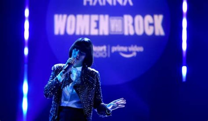 Karen O Net Worth | Celebrity Net Worth