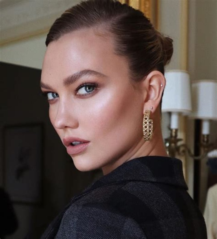 Karlie Kloss Net Worth | Celebrity Net Worth