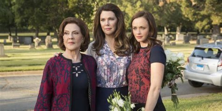 Kelly Bishop Net Worth | Celebrity Net Worth