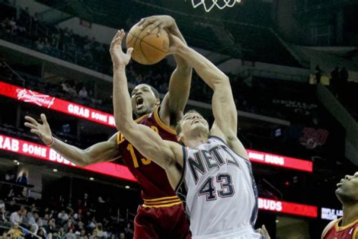 Kris Humphries Signs $24M Deal With Brooklyn Nets