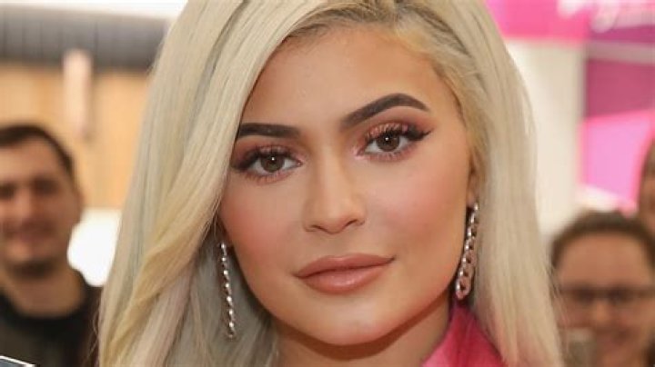 Kylie Jenner Furious With Mom Kris Jenner Over Being Stripped Of Billionaire Status