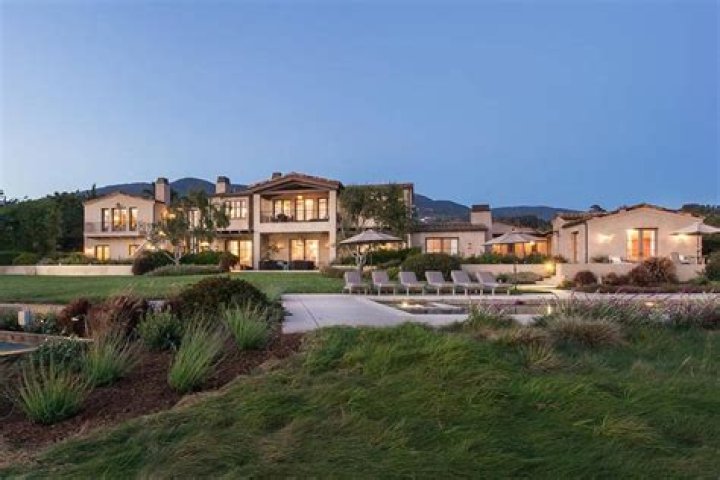 Lady Gaga Just Dropped $24 Million On This Amazing Malibu Mansion