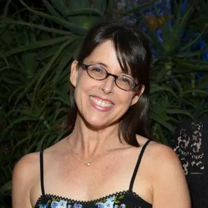 Lara Jill Miller Net Worth