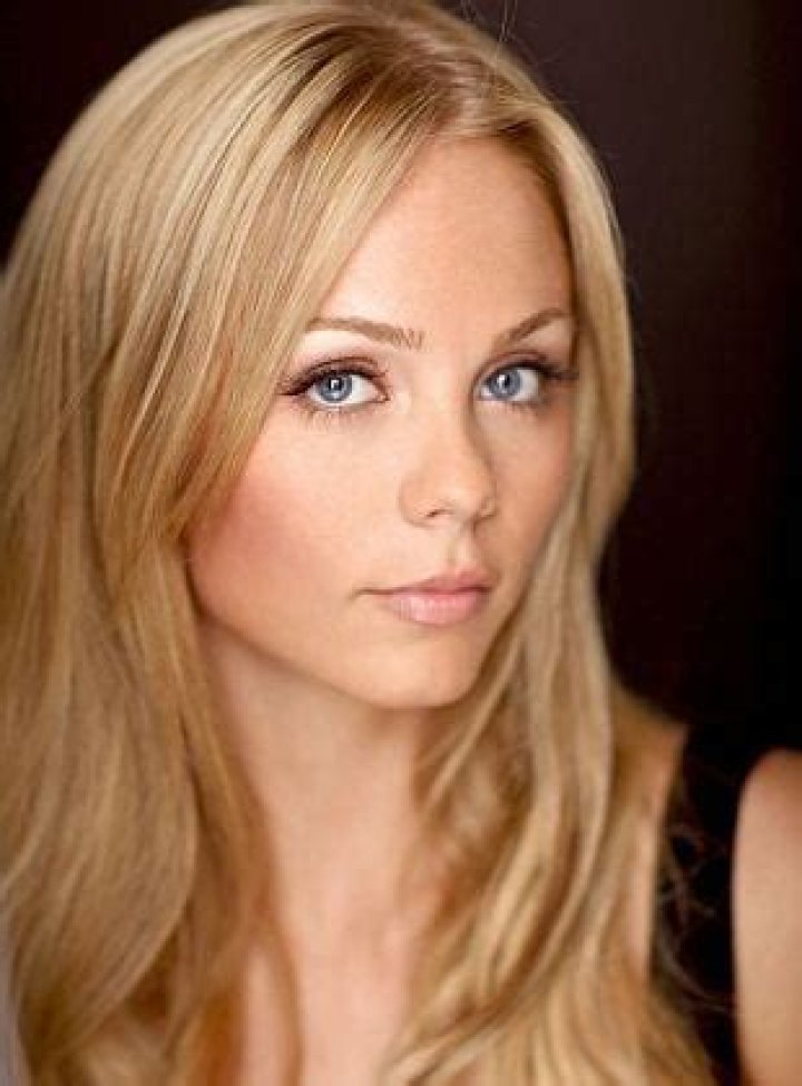 Laura Dianne Vandervoort | Celebrity Net Worth