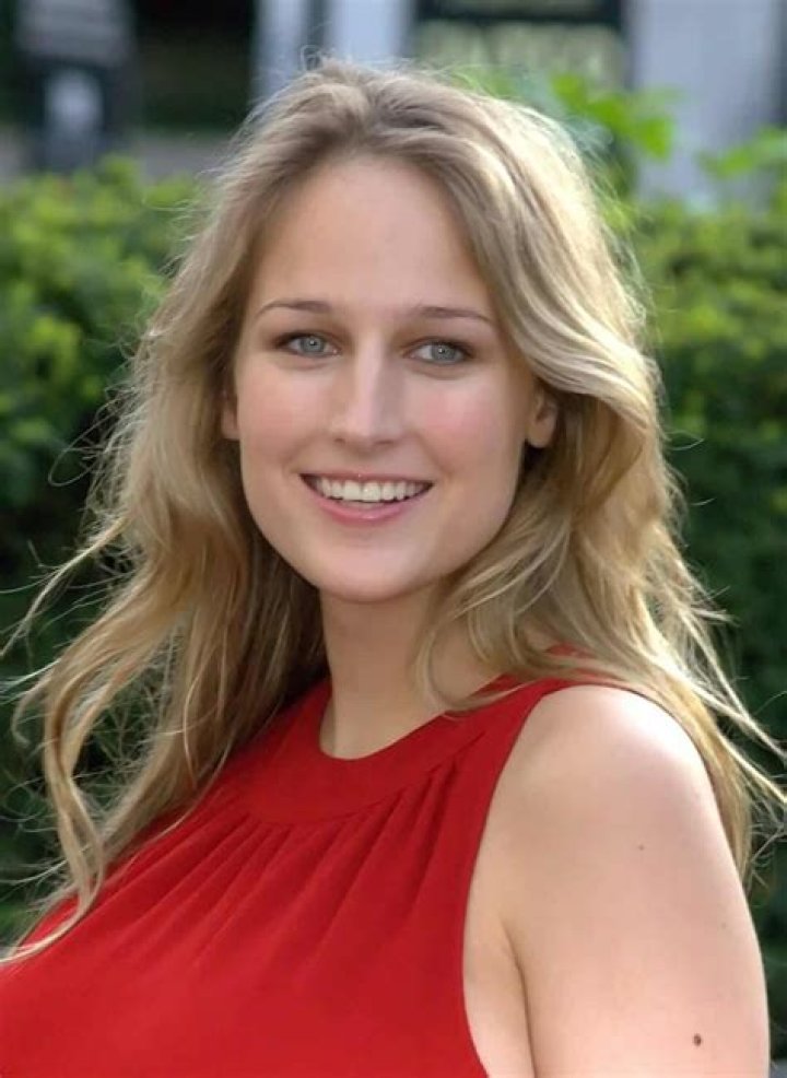 Leelee Sobieski Net Worth | Celebrity Net Worth