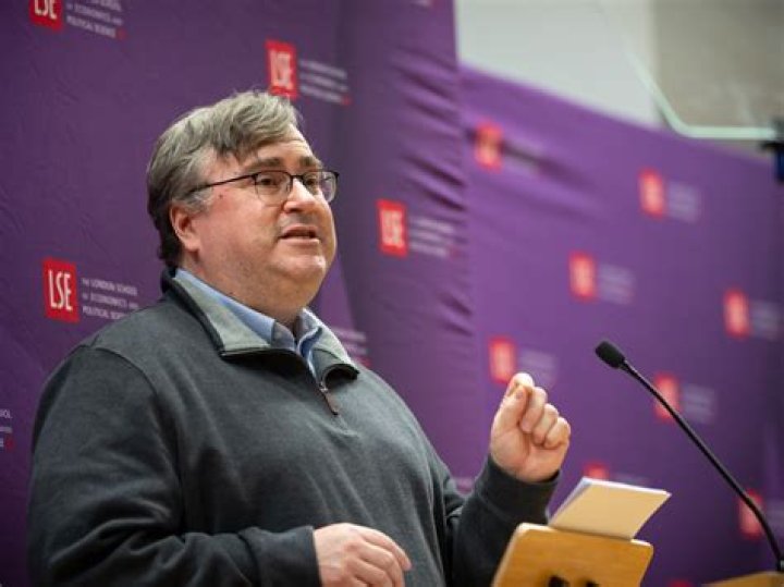 LinkedIn Founder Reid Hoffman Says His Philosophy Degree Helped Him More Than An MBA