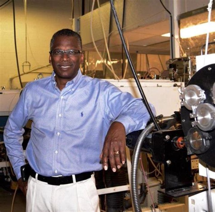 Lonnie Johnson Net Worth | Celebrity Net Worth