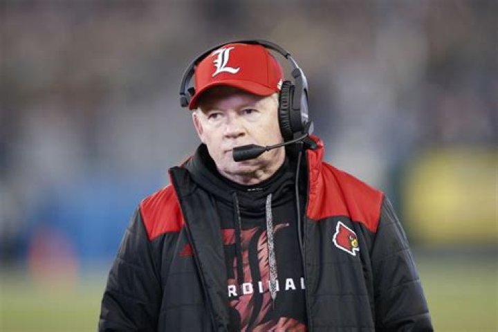 Louisville Signs Bobby Petrino To New Seven-Year, $30.625 Million Contract