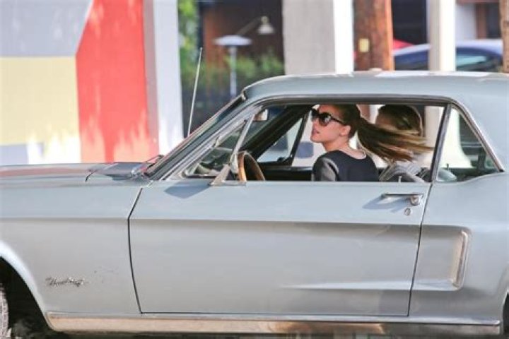 Meet Amber Heard: A Hot Chick With A Cool Car Collection