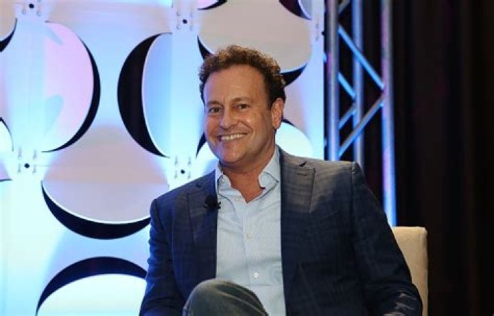 Mitchell Hurwitz Net Worth | Celebrity Net Worth