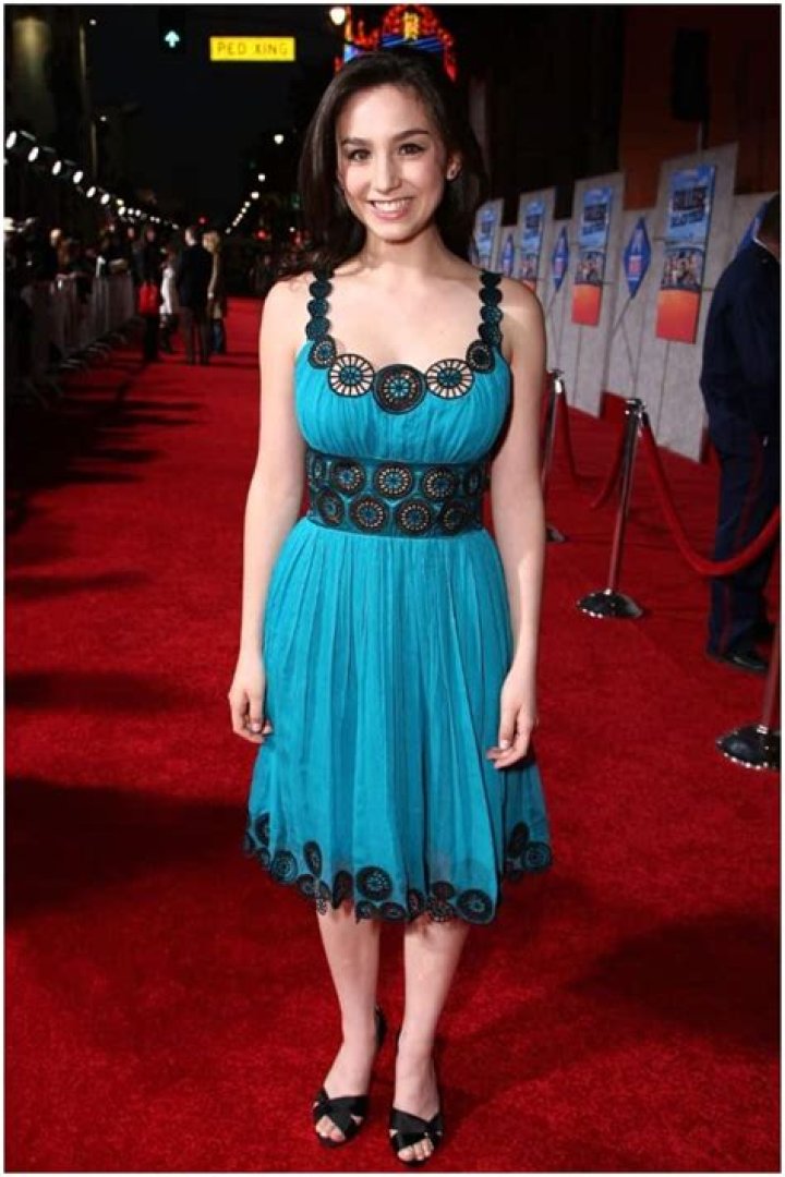 Molly Ephraim Net Worth | Celebrity Net Worth