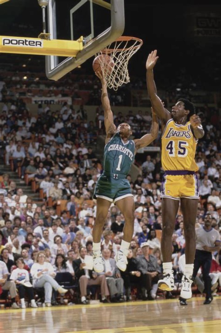 Muggsy Bogues Net Worth | Celebrity Net Worth