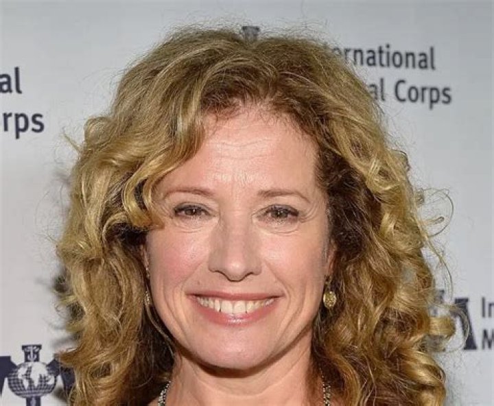 Nancy Travis Net Worth | Celebrity Net Worth