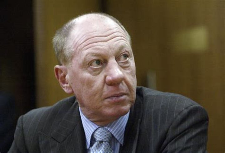 E. Neville Isdell Net Worth