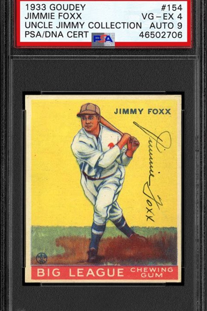 New Jersey Man Leaves Behinds A Baseball Card Collection Potentially Worth Millions