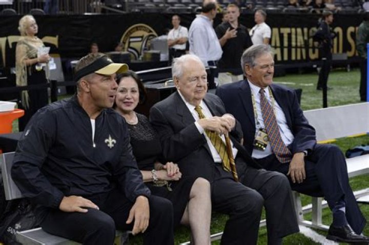 New Orleans Saints Owner Tom Benson Dead At 90