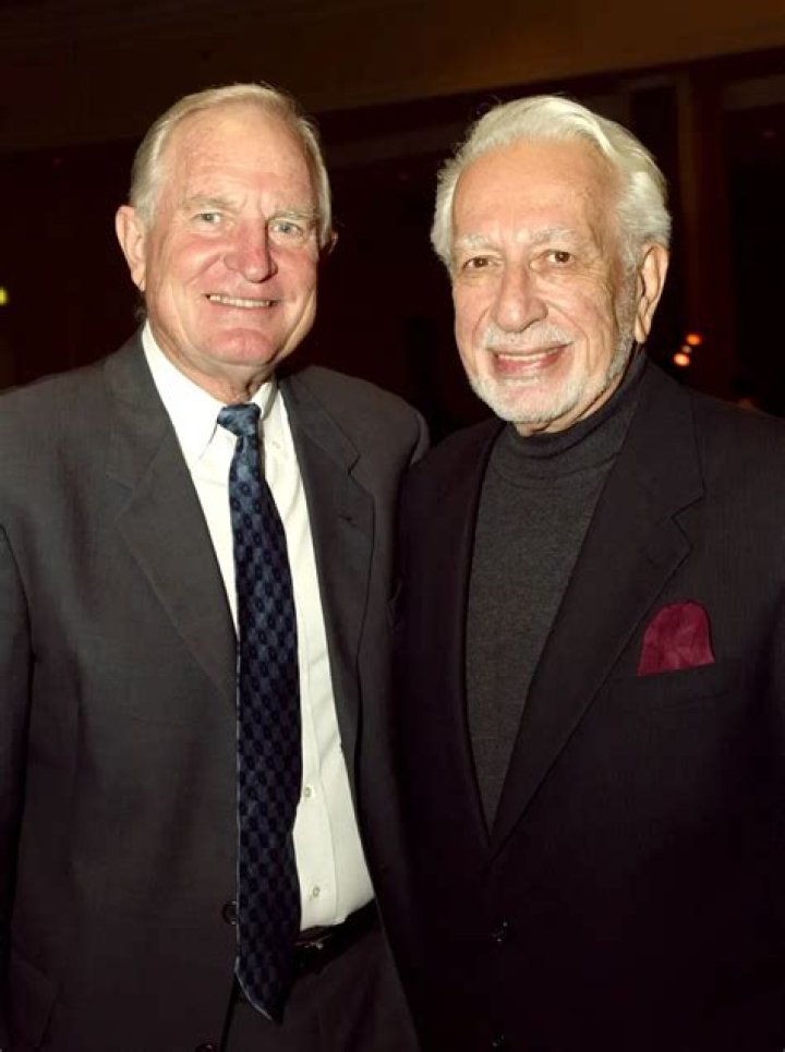 Ozzie Silna Net Worth | Celebrity Net Worth