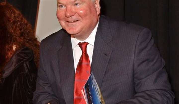 Pat Conroy Net Worth | Celebrity Net Worth