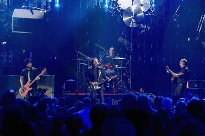 Pearl Jam Donates $1M To Seattle Homeless Relief