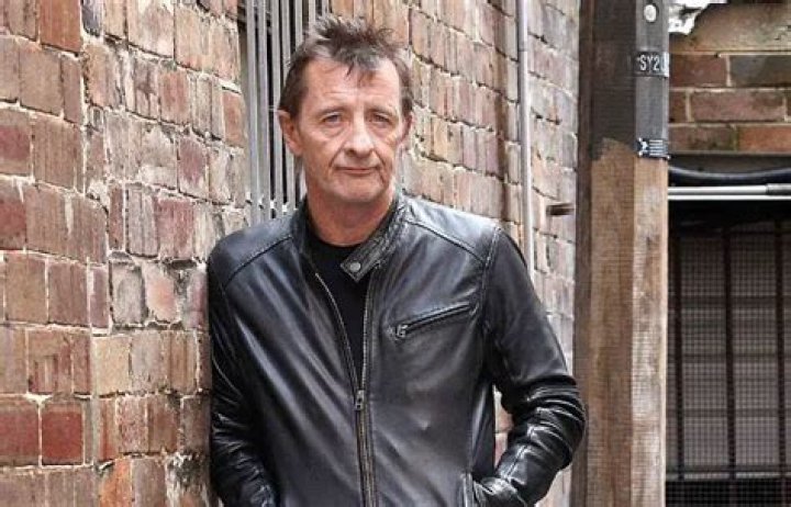 Phil Rudd Net Worth | Celebrity Net Worth