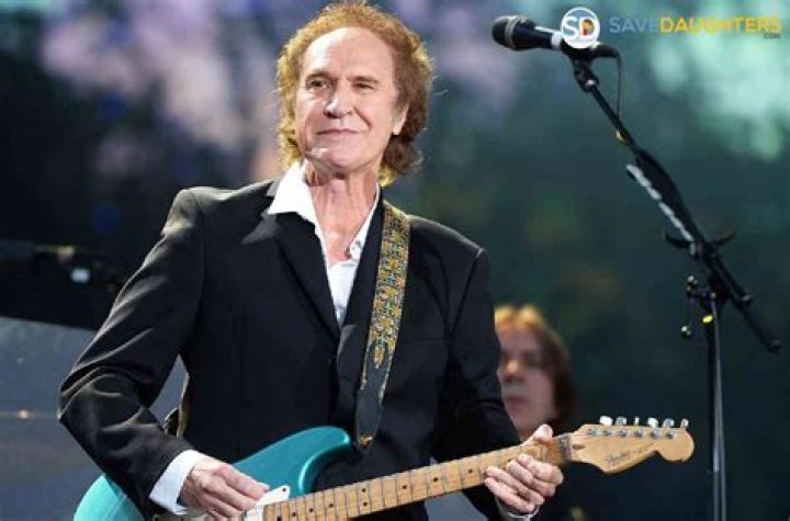 Ray Davies Net Worth | Celebrity Net Worth