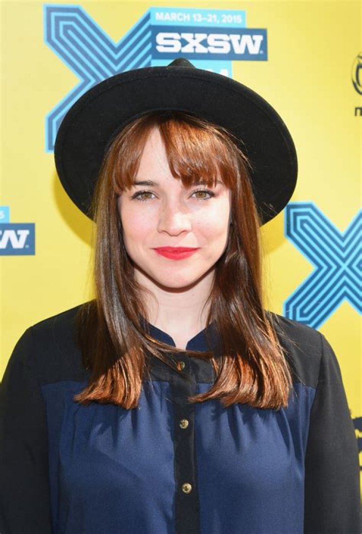 Renée Felice Smith Net Worth
