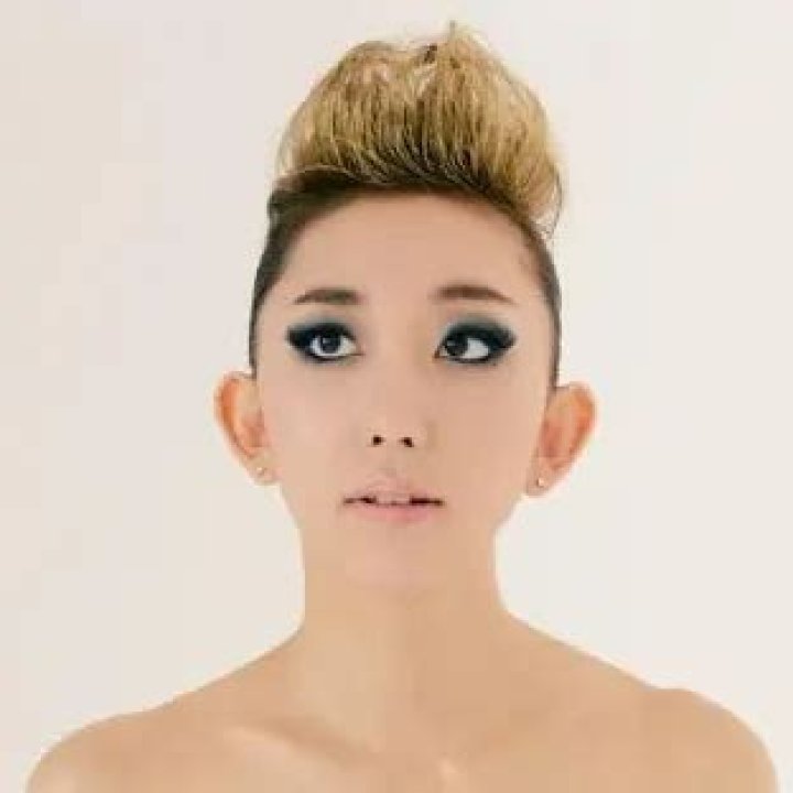 Rie fu Net Worth | Celebrity Net Worth