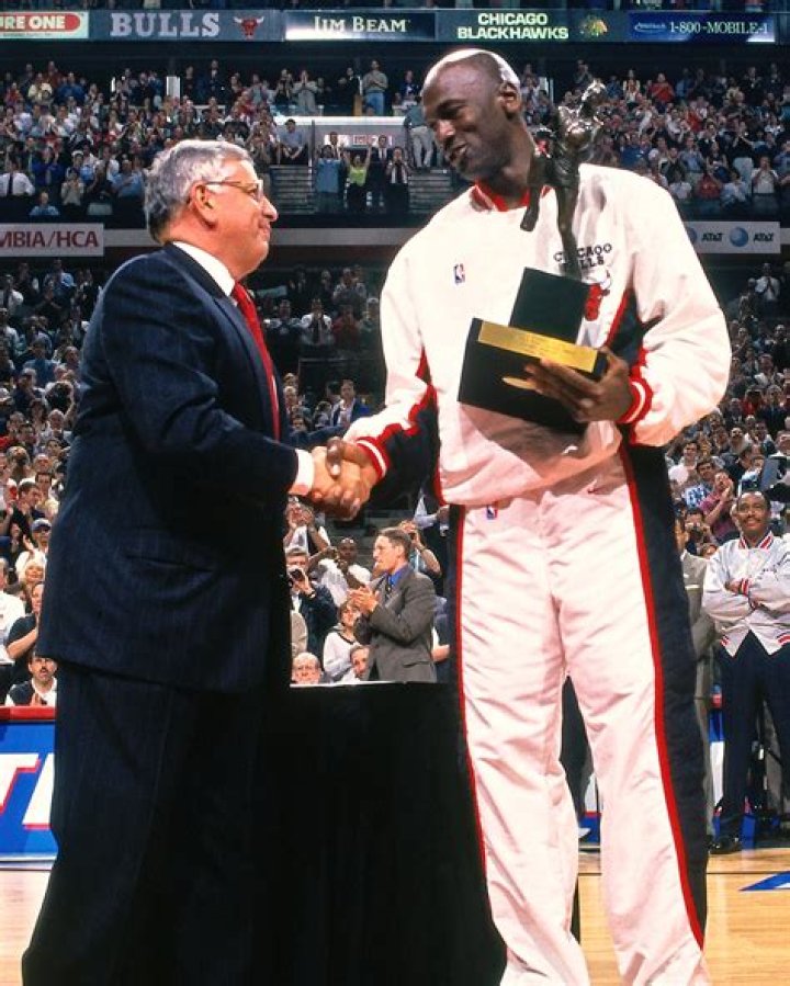 Imagine Betting $100k On A Game Of Rock, Paper, Scissor... Michael Jordan Takes That Action All Day Long...