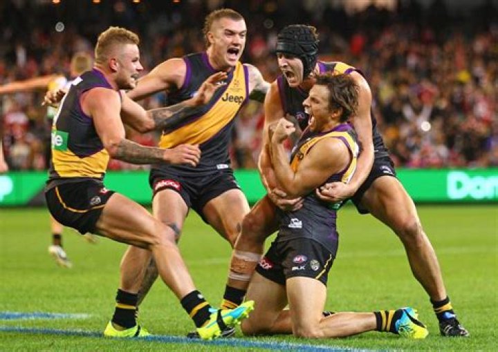 Sam Lloyd Net Worth | Celebrity Net Worth