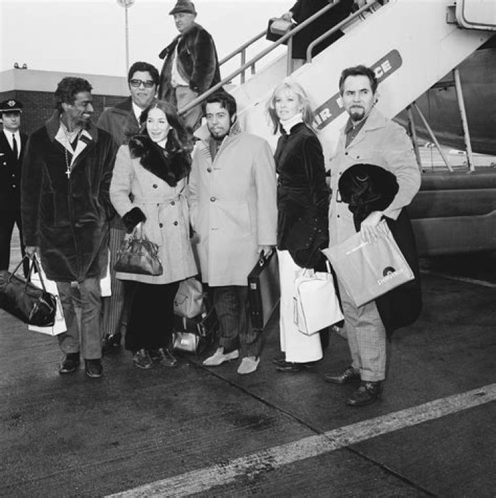 Sérgio Mendes Net Worth | Celebrity Net Worth