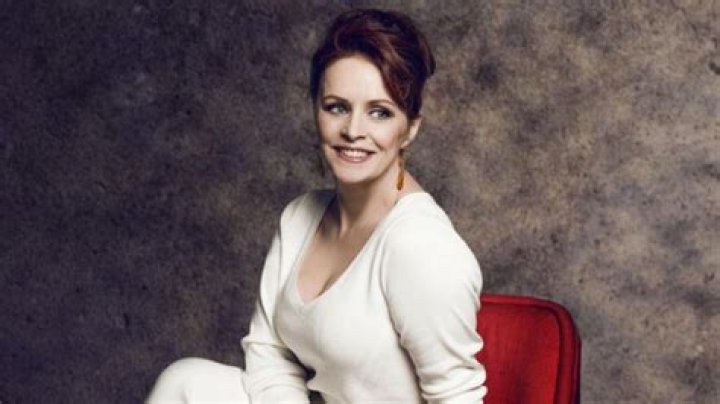Sheena Easton Net Worth | Celebrity Net Worth