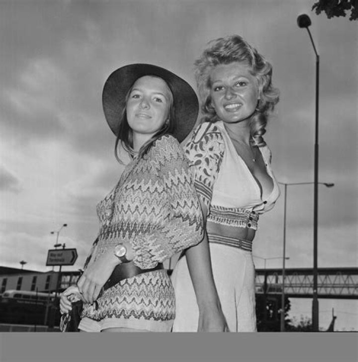 Stephanie Beacham Net Worth | Celebrity Net Worth