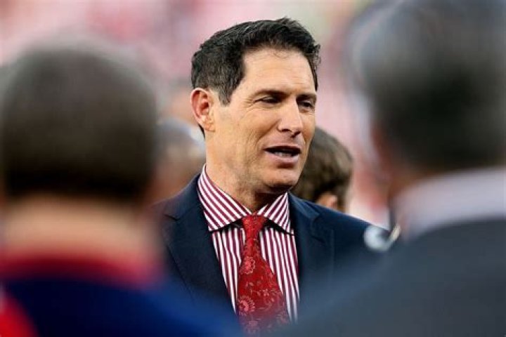 Steve Young Is Still Earning Millions Off His USFL Contract From 1984