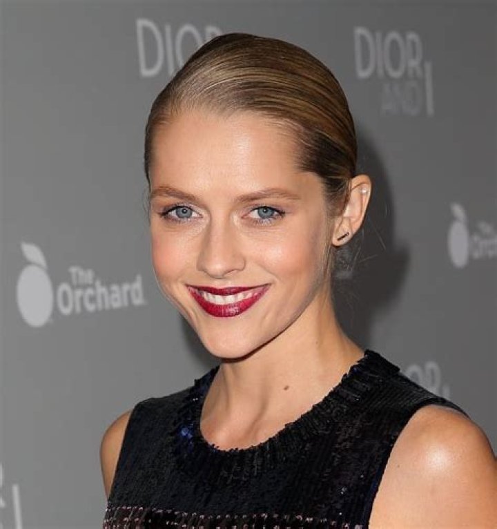 Teresa Palmer Net Worth | Celebrity Net Worth