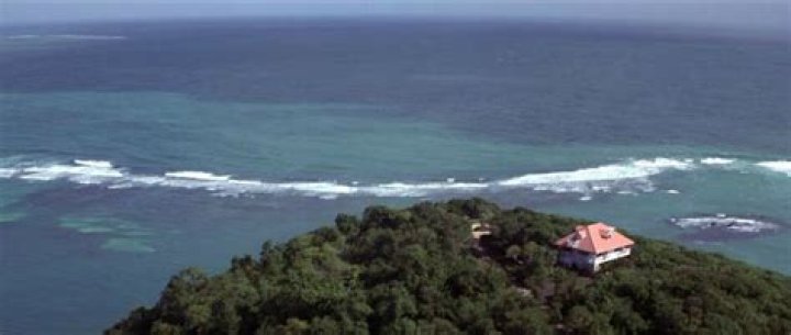 Thomas Crown Affair Island House