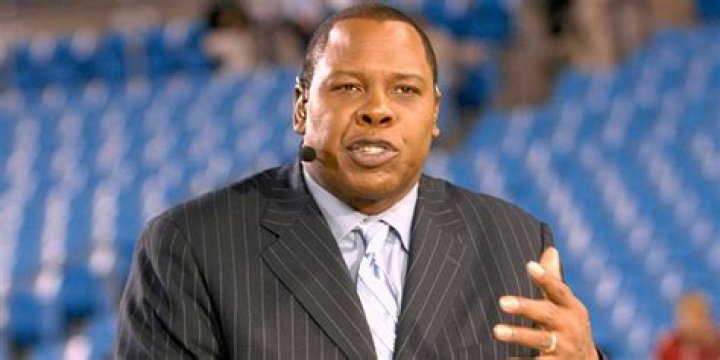 Tom Jackson Net Worth | Celebrity Net Worth