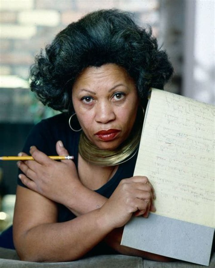 Toni Morrison Net Worth | Celebrity Net Worth