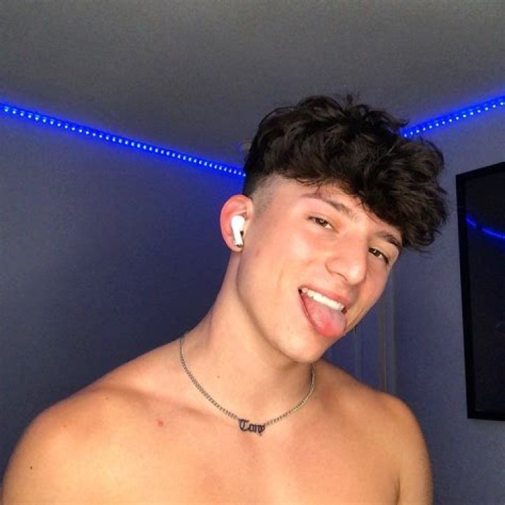 Tony Lopez Net Worth | Celebrity Net Worth