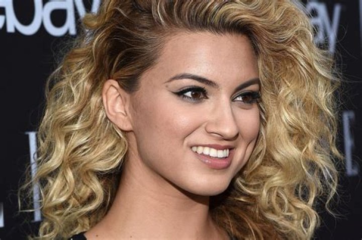 Tori Kelly Net Worth | Celebrity Net Worth
