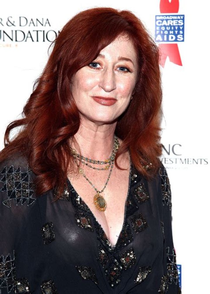 Vicki Lewis Net Worth | Celebrity Net Worth